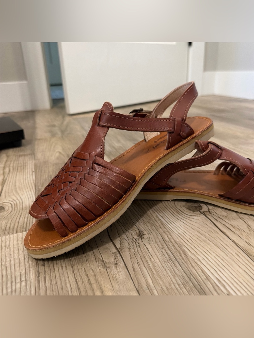 BearPaw Women's Brown Leather Woven Slingback Sandals